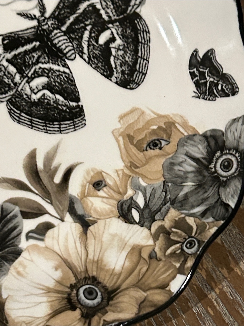 NEW! Gothic Black Butterfly Moth & Floral Toile Floral Ceramic Serving Plate - Picture 6 of 7